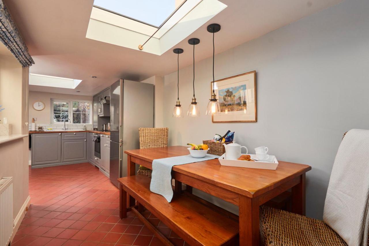 Windlass Cottage Lymington Exterior photo